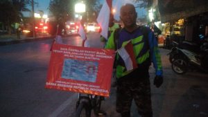 Seorang Guru Mengayuh Sepeda Dari Purwokerto Ke Jakarta Untuk Bertemu Presiden Jokowi Demi 4 Anak Didiknya