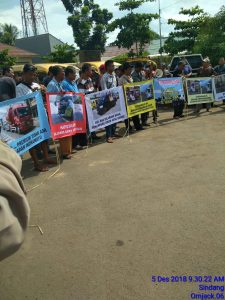 Kantor Dishub Kab. Indramayu Di Kepung Sopir Angkot