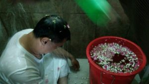 Caleg Gagal Mulai Datangi Padepokan Anti Galau HM Ujang Busthomi Cirebon