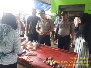 Kapolsek Megamendung Giat Ops. Kondisi Sembako Di Posko Pasar Pasir Muncang