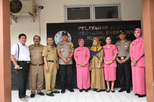 Moment Bahagia HUT Bhayangkara ke-73, Kapolres Bogor Kunjungi Masyarakat Yang Melahirkan Di 1 Juli 2019