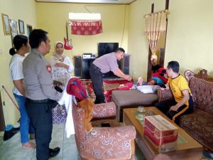 Bhakti Sosial Polsek Parakansalak Guna Membantu Korban Gempa