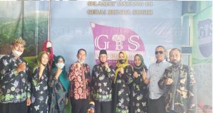 Kepala Seksi Disnaker Kabupaten Bekasi Menghadiri Grand Opening Gerai Bunda Sugih   