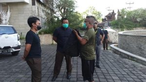 Buronan Tipikor Mantan Direktur PT. Bukit Inn Resort Di Bekuk Tim Tabur Kejaksaan Agung Di Bali