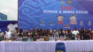 Ribuan Miras Dan Rokok, Serta Vape Ilegal Di Musnahkan Oleh Bea Dan Cukai, Bersama Kejaksaan Negri Banten