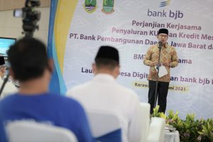 Ridwan Kamil Luncurkan Desa Digital Parakan Binaan bjb di Karawang