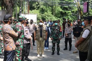 Kapolri Dan TNI Berserta Menteri Kesehatan Kunjungi Puskesmas Pejuang Kecamatan Medan Satria Kota Bekasi