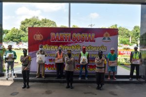 Peringati Hari Jadi ke-73, Polwan Polresta Cirebon Laksanakan Baksos