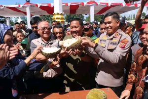 Meriah, Ribuan Warga Hadiri Festival Durian Lokal Unggulan Sukabumi 2023