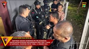 Personil SatBrimob Polda Metro Jaya berhasil Selamatkan Bayi Korban Sandera Ayahnya di Cilodong Depok