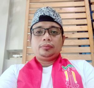 Ketua Umum KHMI Tanggapi Polemik Kata ” Maneh ” Antara Guru Honorer Asal Cirebon Dan Gubernur Jawa Barat.